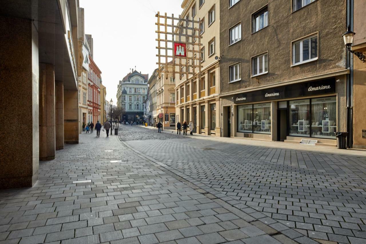 Pikachu'S Gallery - Historical Old Town Bratysława Zewnętrze zdjęcie